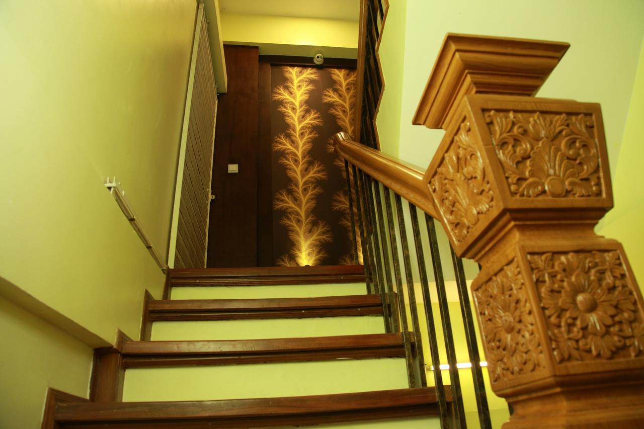 Sule Sapphire Inn Yangon Exterior photo