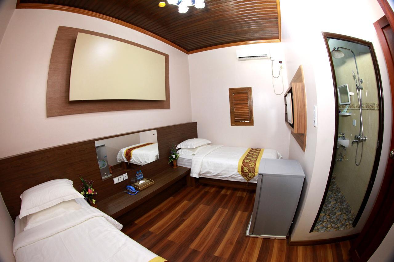Sule Sapphire Inn Yangon Exterior photo