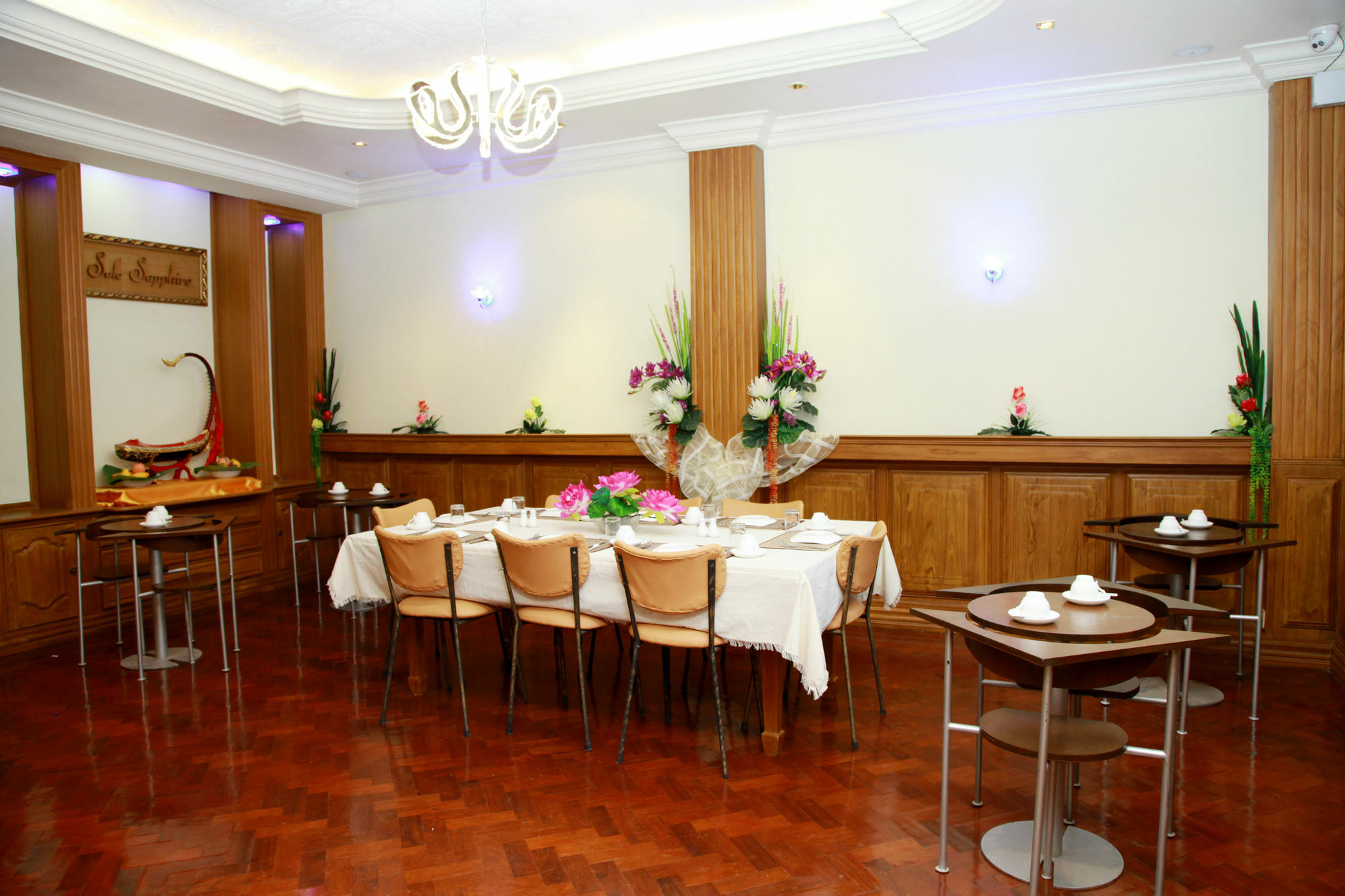 Sule Sapphire Inn Yangon Exterior photo